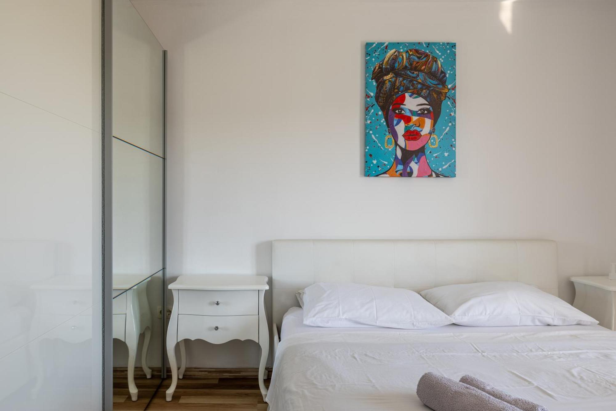 Apartman Under The Rock Split